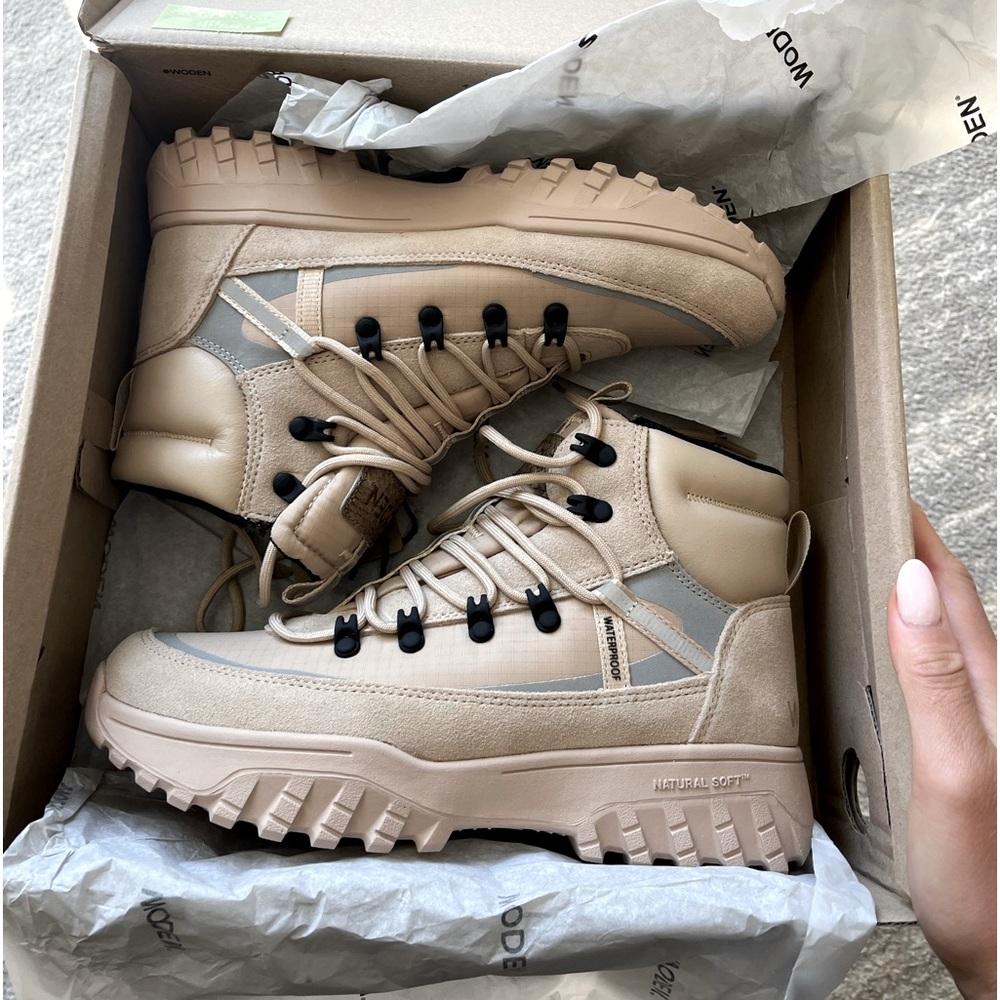 Woden Hiking Boots *NEVER WORN, Waterproof, Danish Design, Stylish & Lightweight